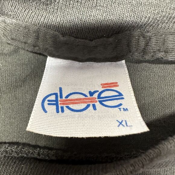 Vintage Men XL Alore Wolf print t shirt Olive Single stitch Aztec SS Southwest - Picture 5 of 8